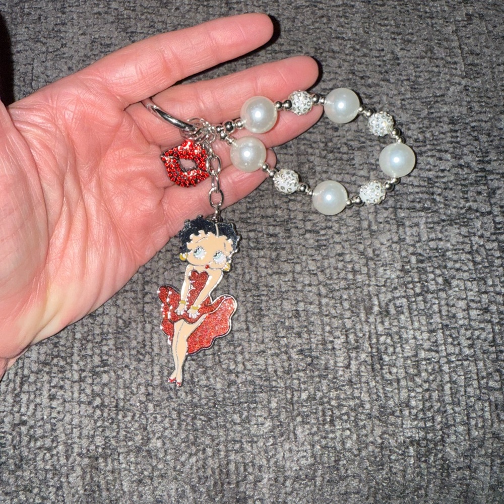Betty Boop Pearl & Rhinestone Bag Charm Keychain NWT - Picture 7 of 11